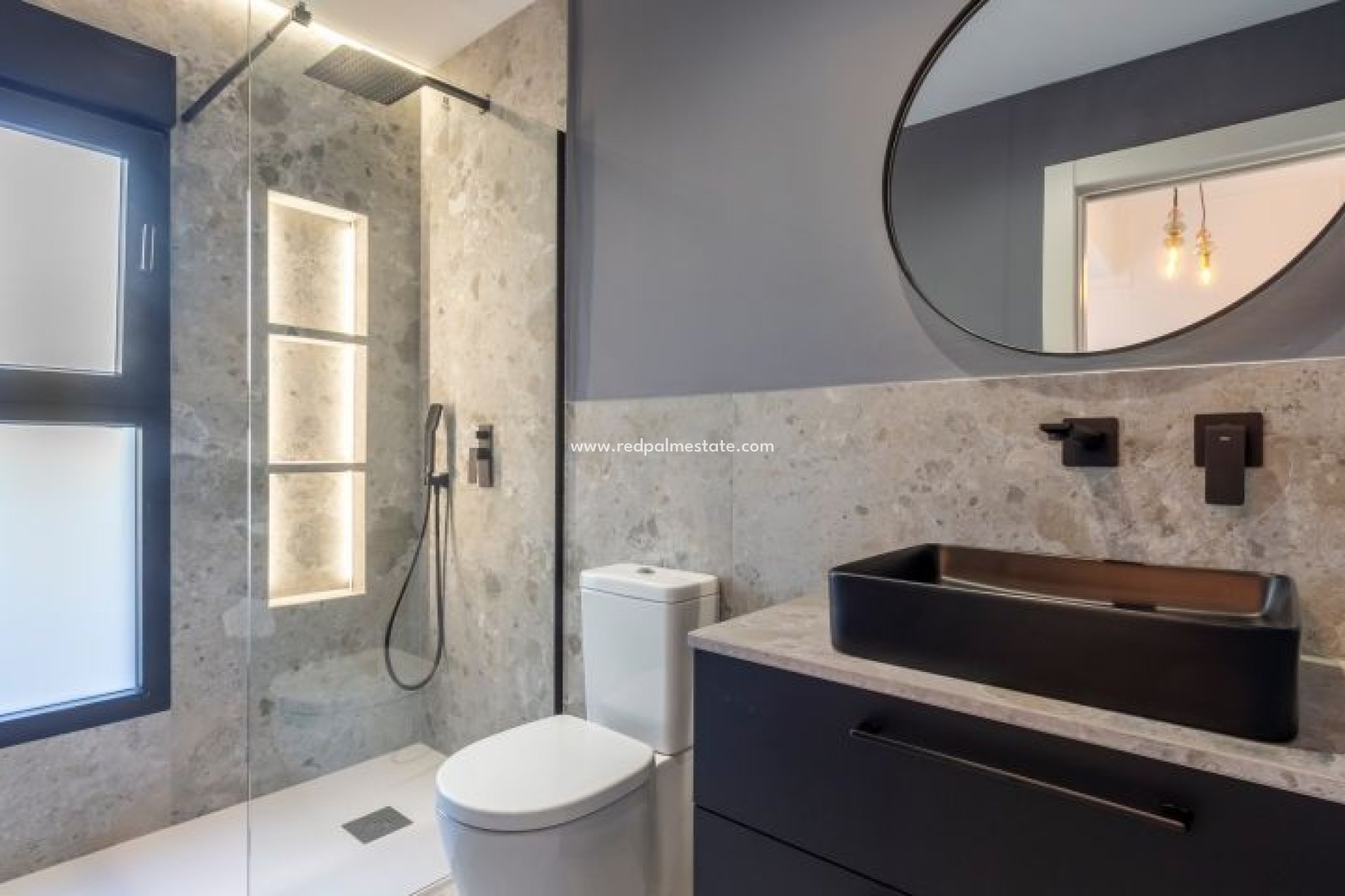 Videresalg - Villa -
Torrevieja