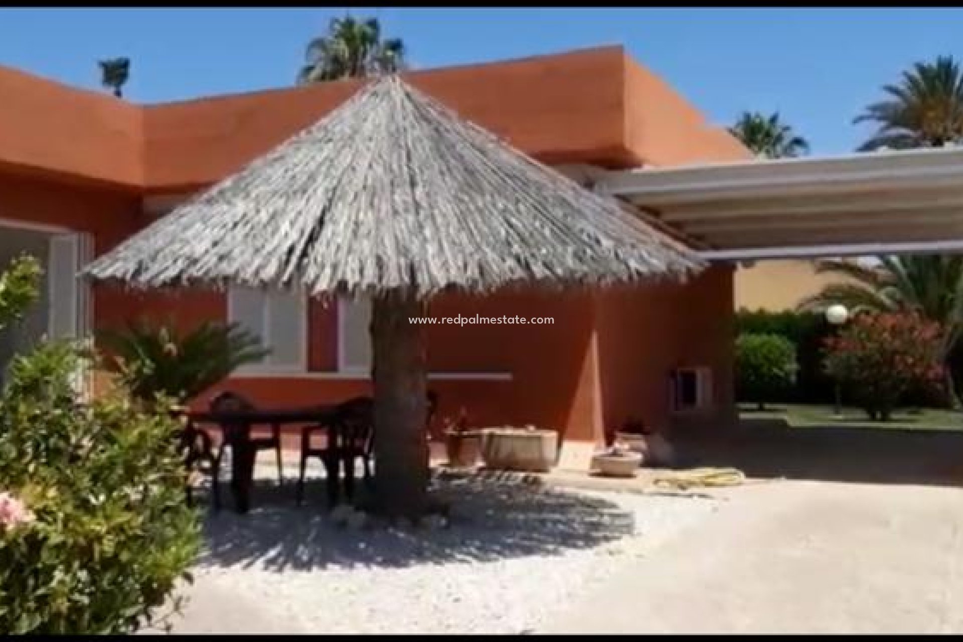 Videresalg - Villa -
Torrevieja