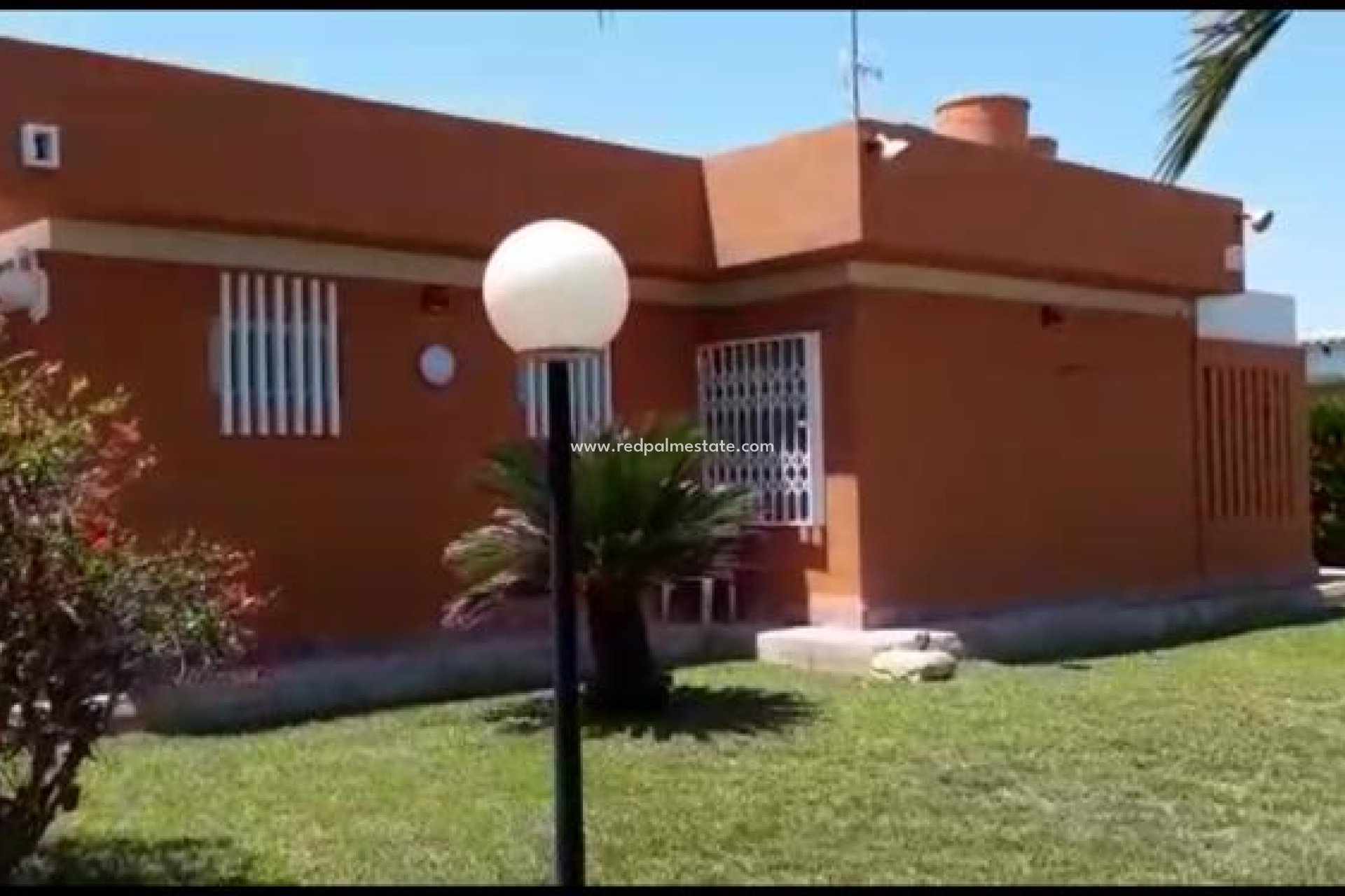 Videresalg - Villa -
Torrevieja