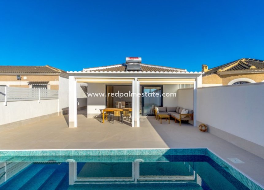 Videresalg - Villa -
Torrevieja