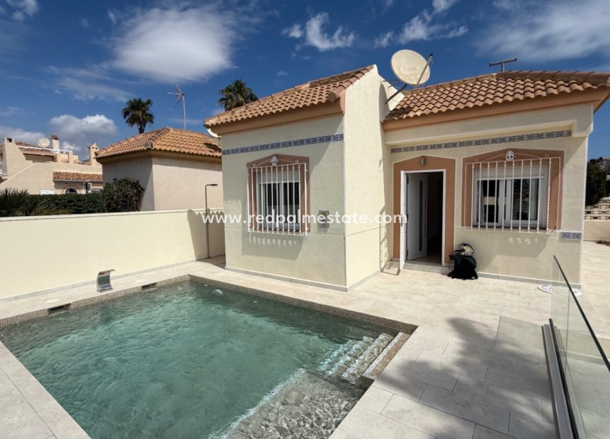 Videresalg - Villa -
Torrevieja