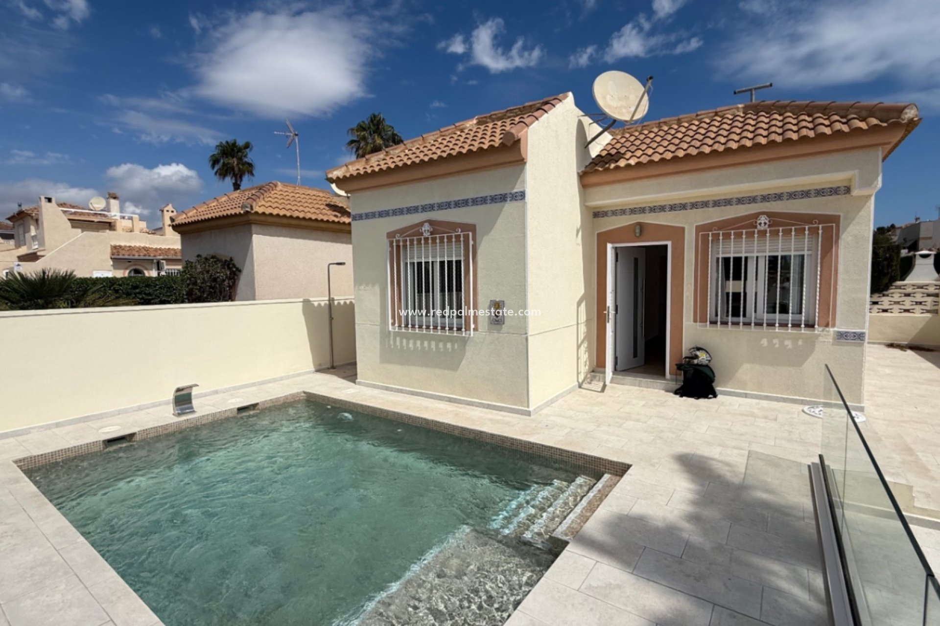 Videresalg - Villa -
Torrevieja