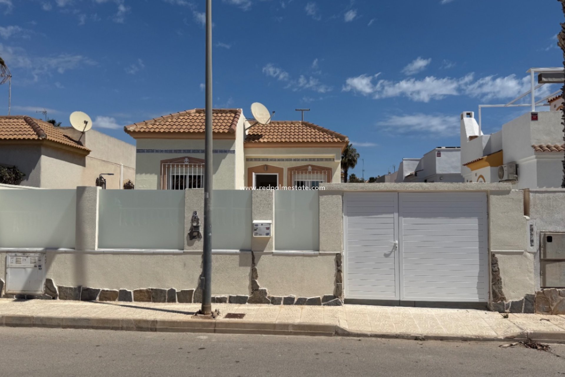 Videresalg - Villa -
Torrevieja
