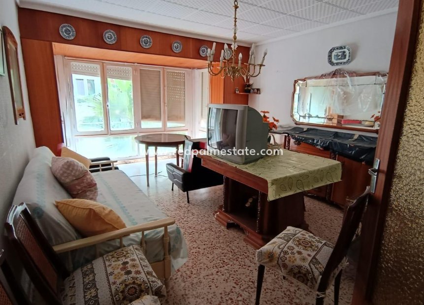 Videresalg - Villa -
Torrevieja