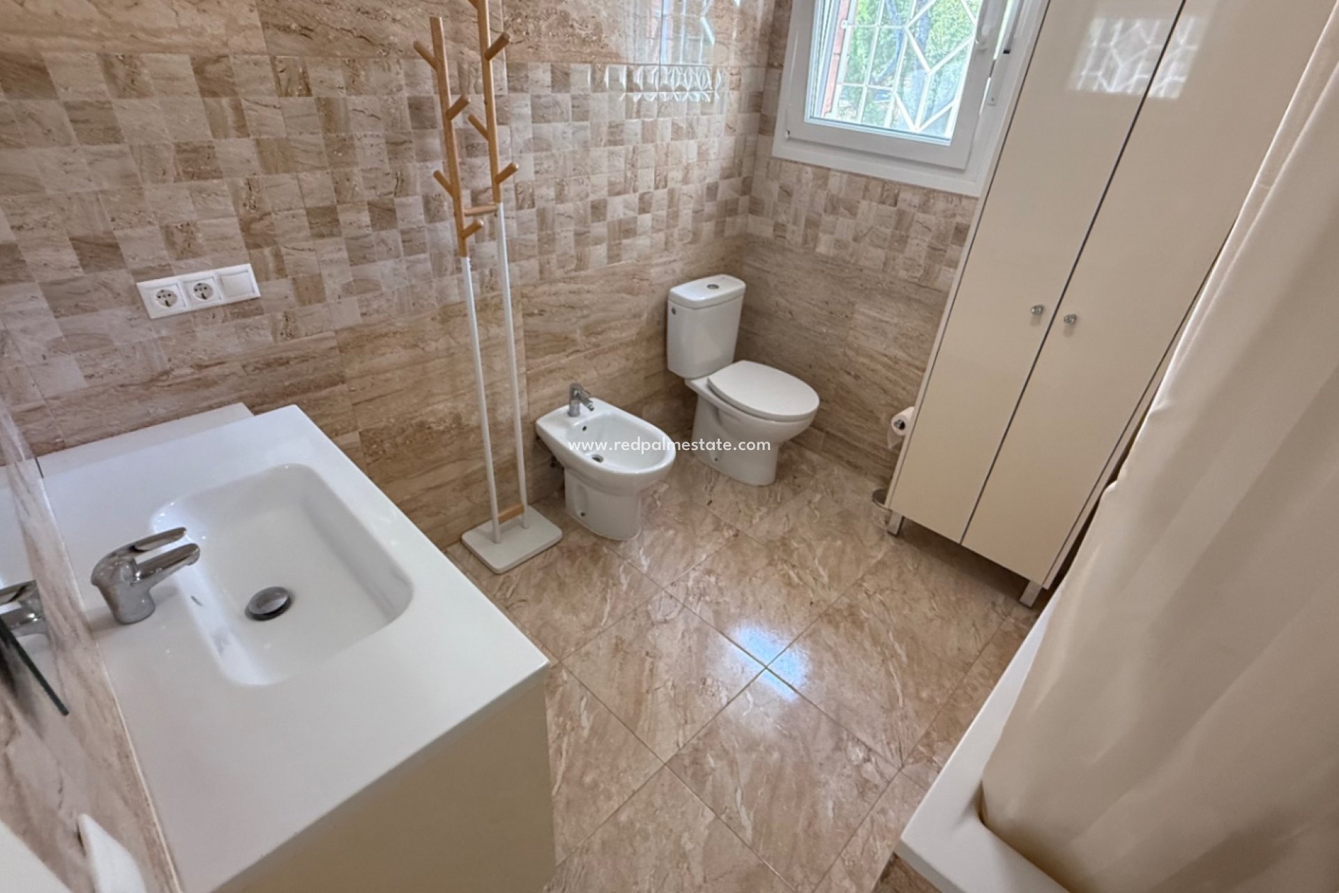 Videresalg - Villa -
Torrevieja