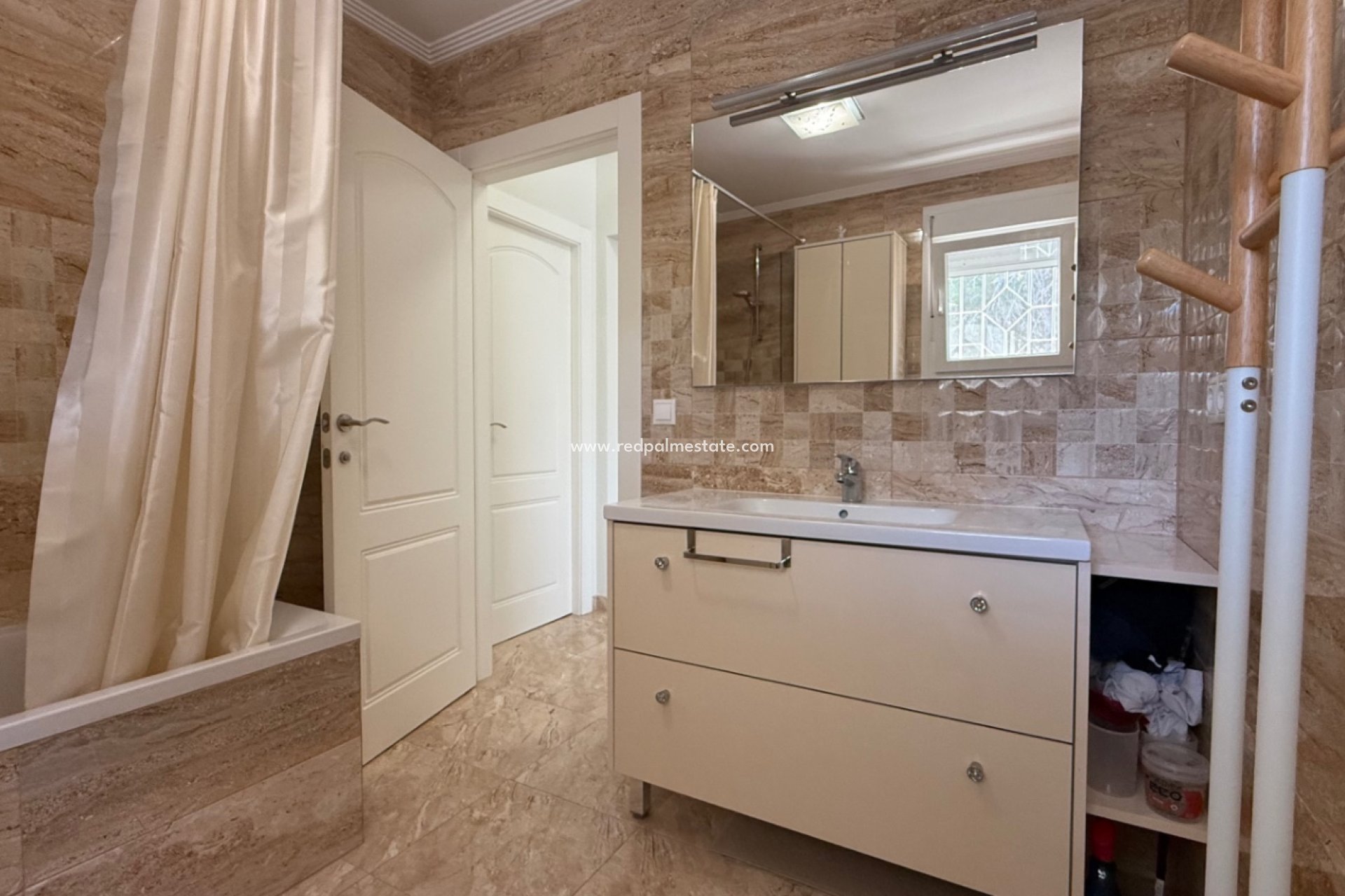 Videresalg - Villa -
Torrevieja