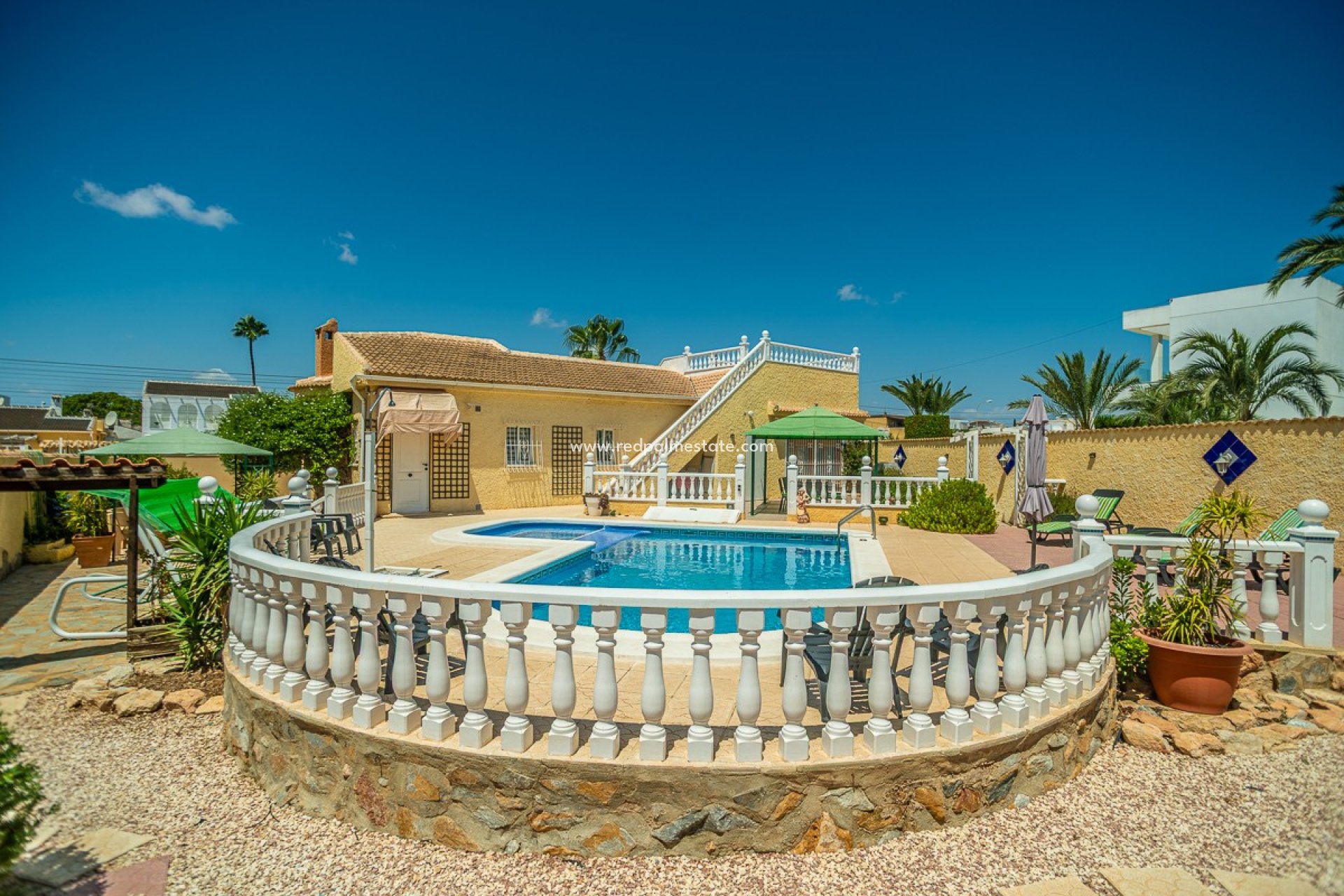 Videresalg - Villa -
Torrevieja