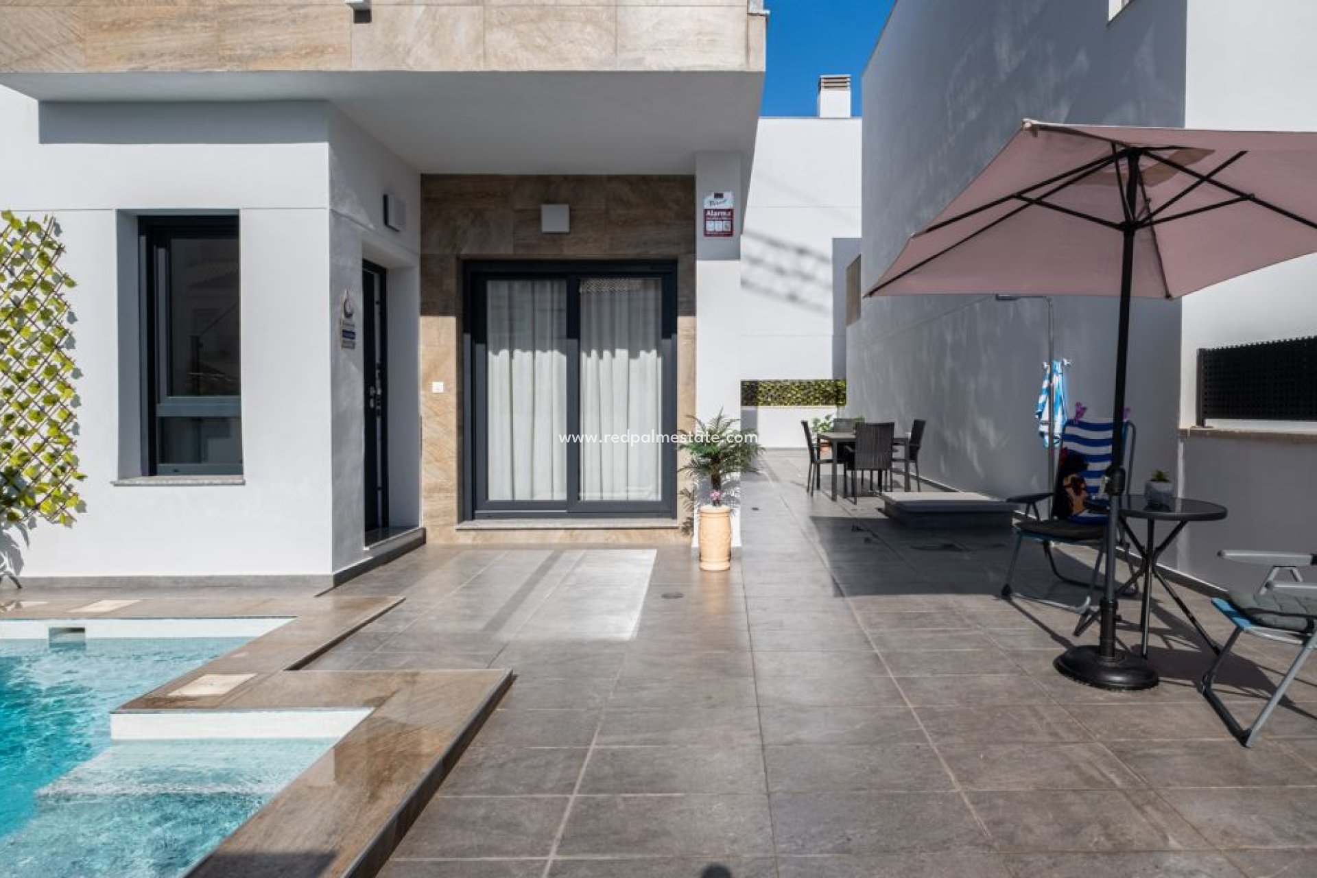 Videresalg - Villa -
Torrevieja