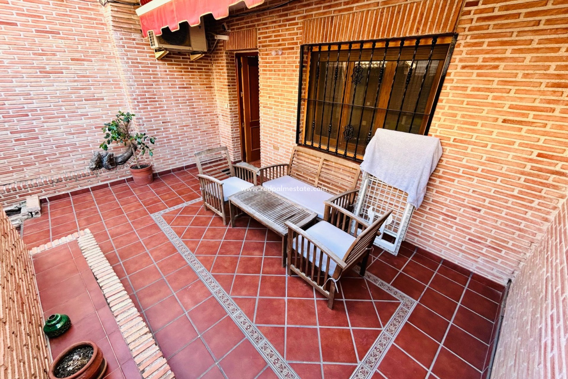 Videresalg - Villa -
Torrevieja