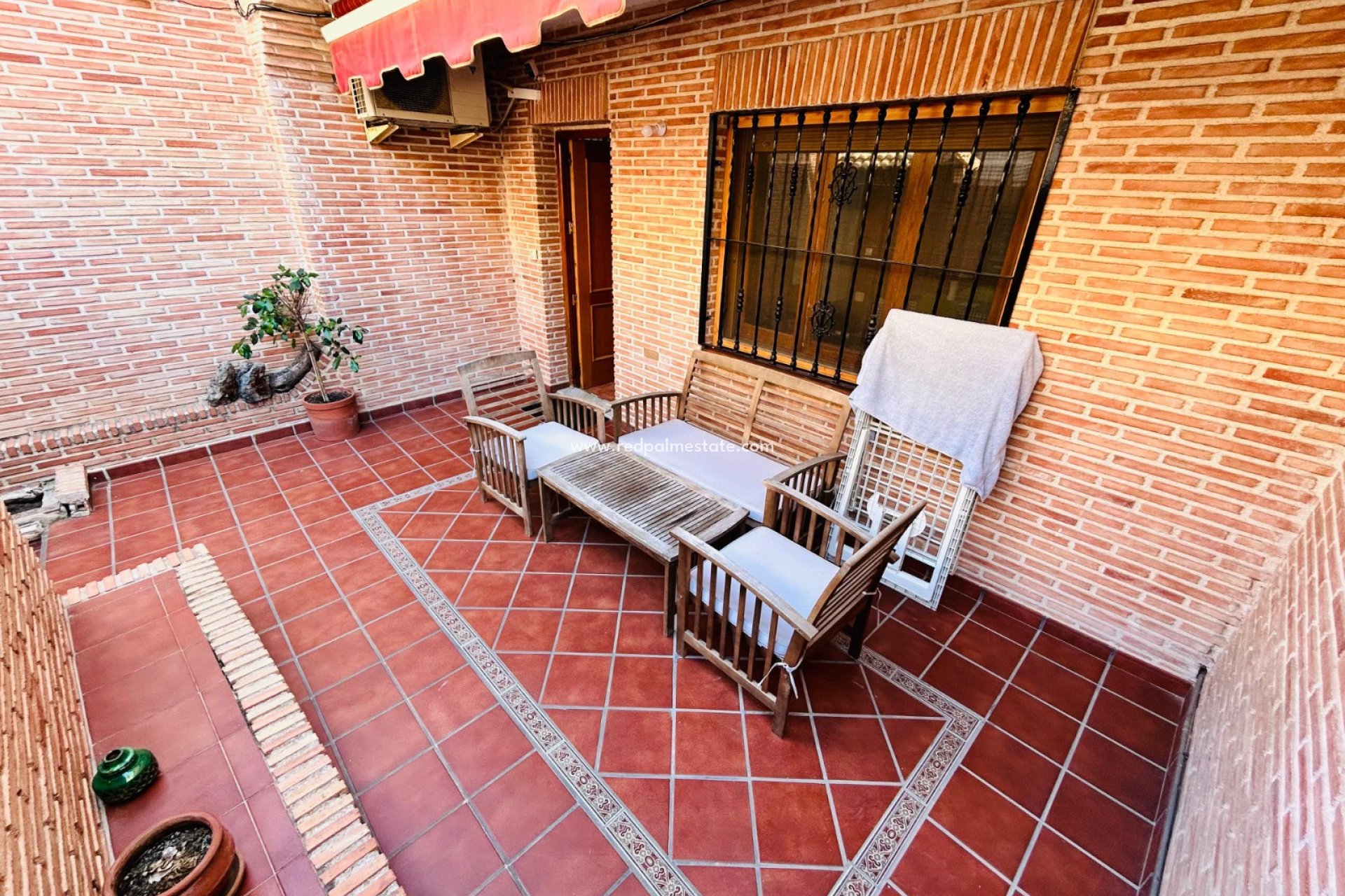 Videresalg - Villa -
Torrevieja