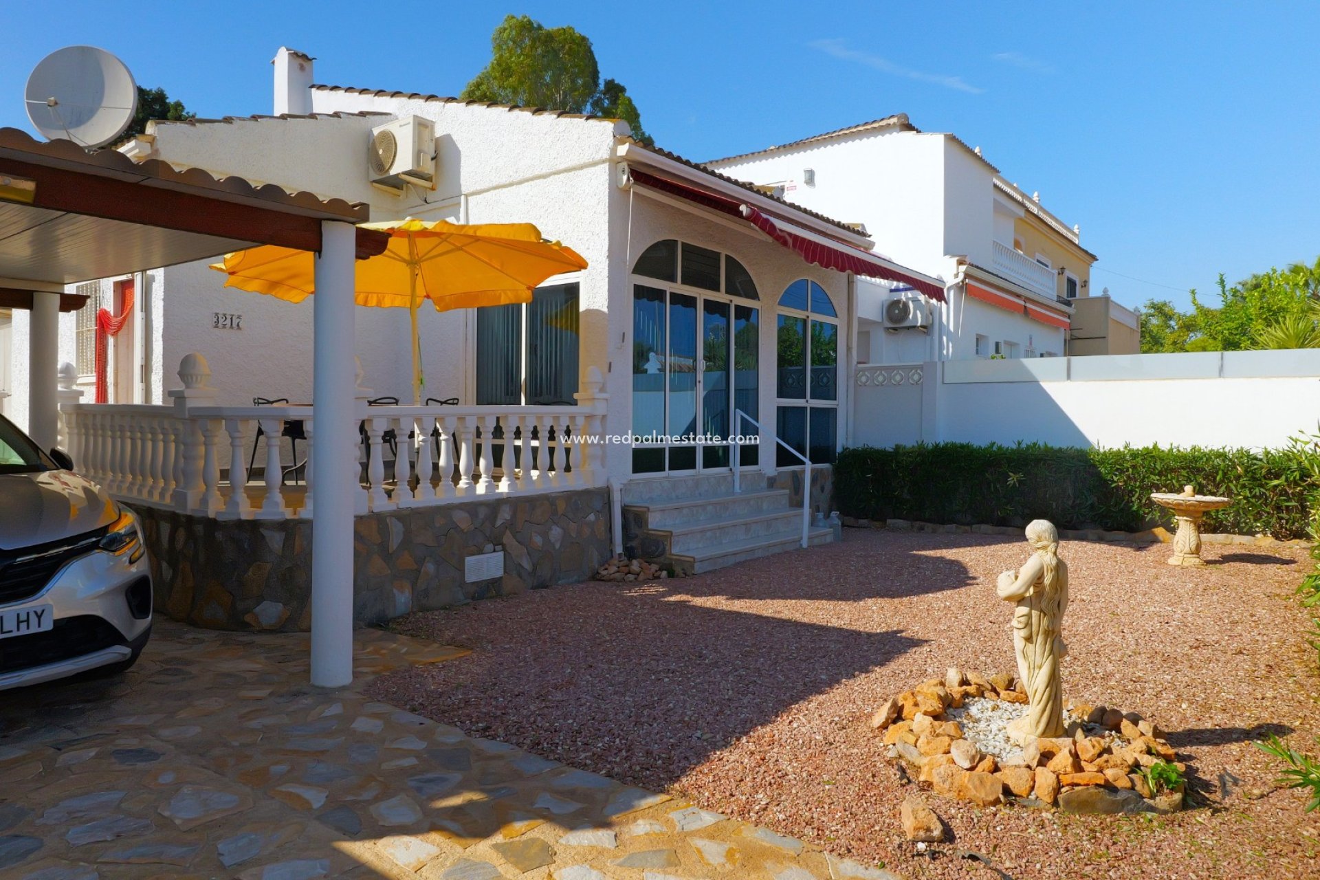 Videresalg - Villa -
Torrevieja