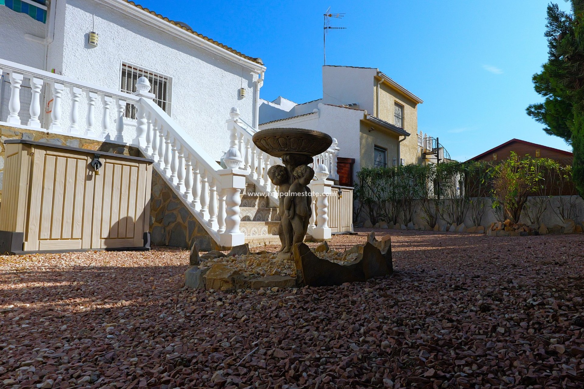 Videresalg - Villa -
Torrevieja