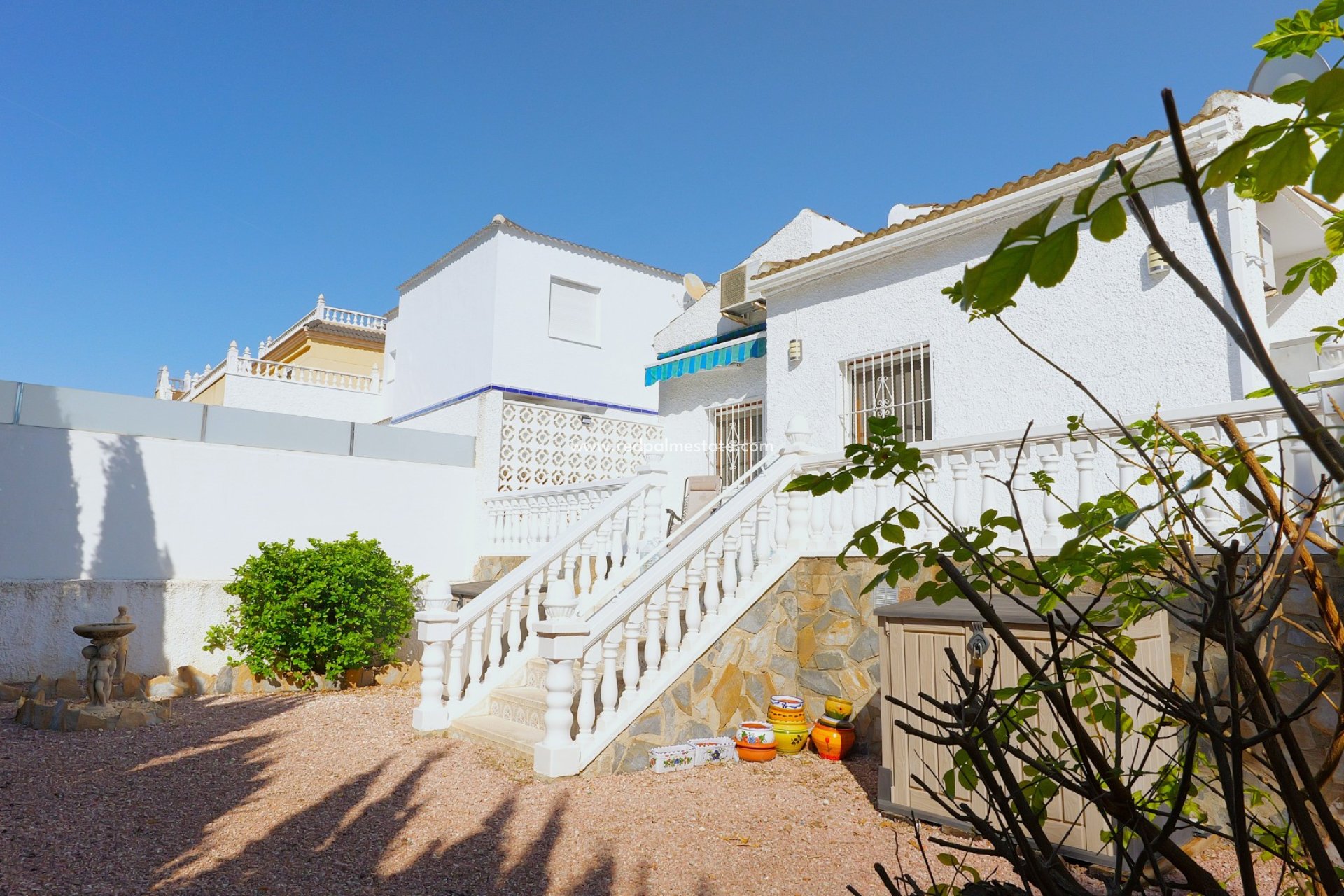 Videresalg - Villa -
Torrevieja
