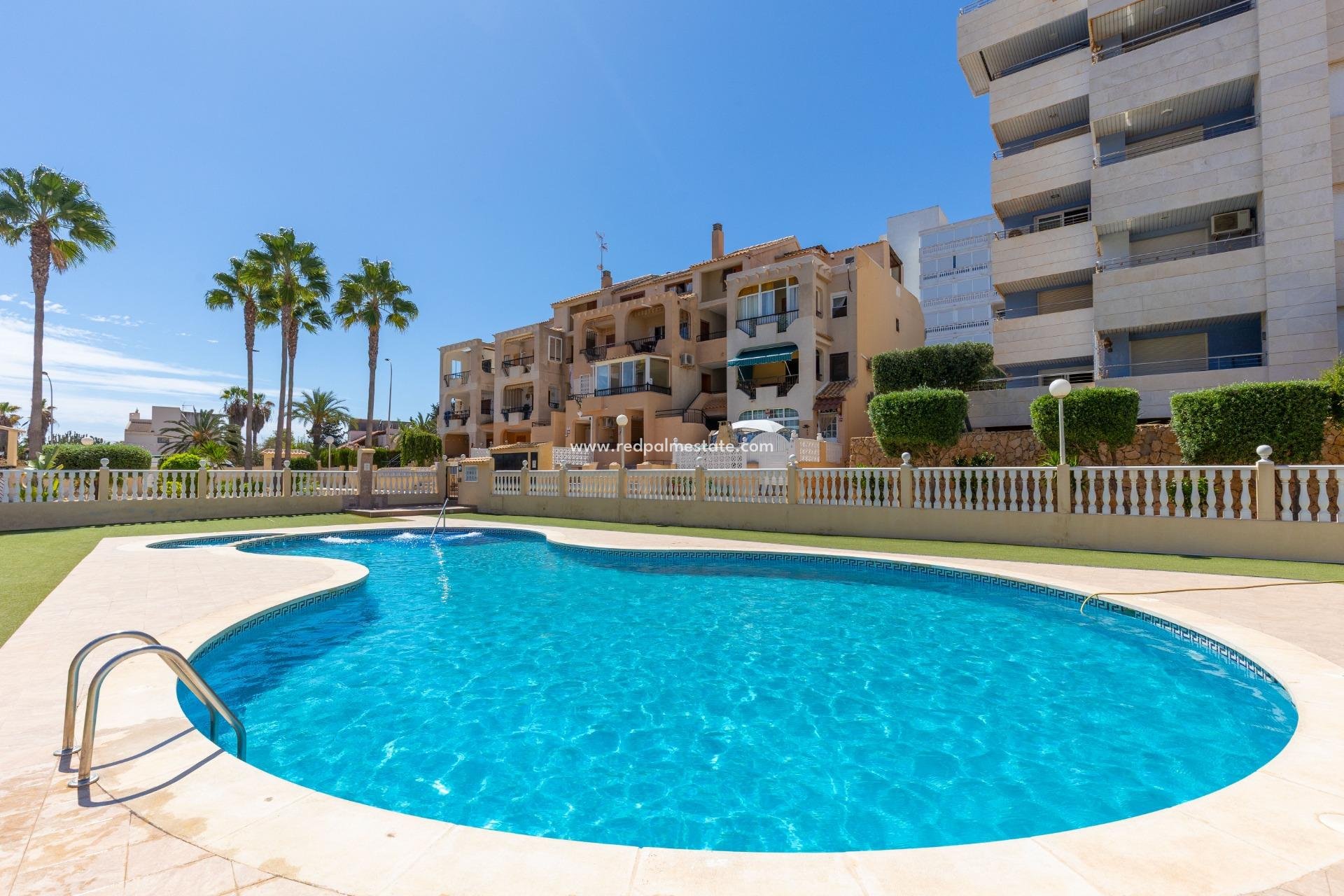 Videresalg - Villa -
Torrevieja