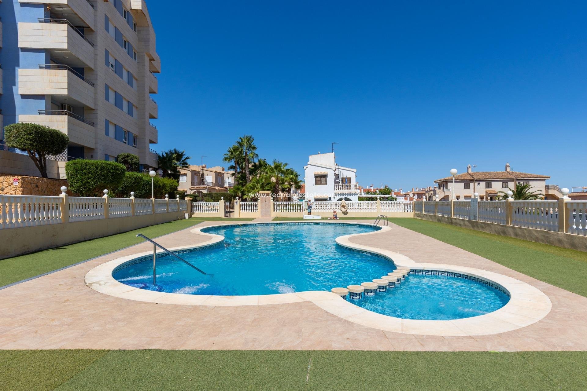 Videresalg - Villa -
Torrevieja
