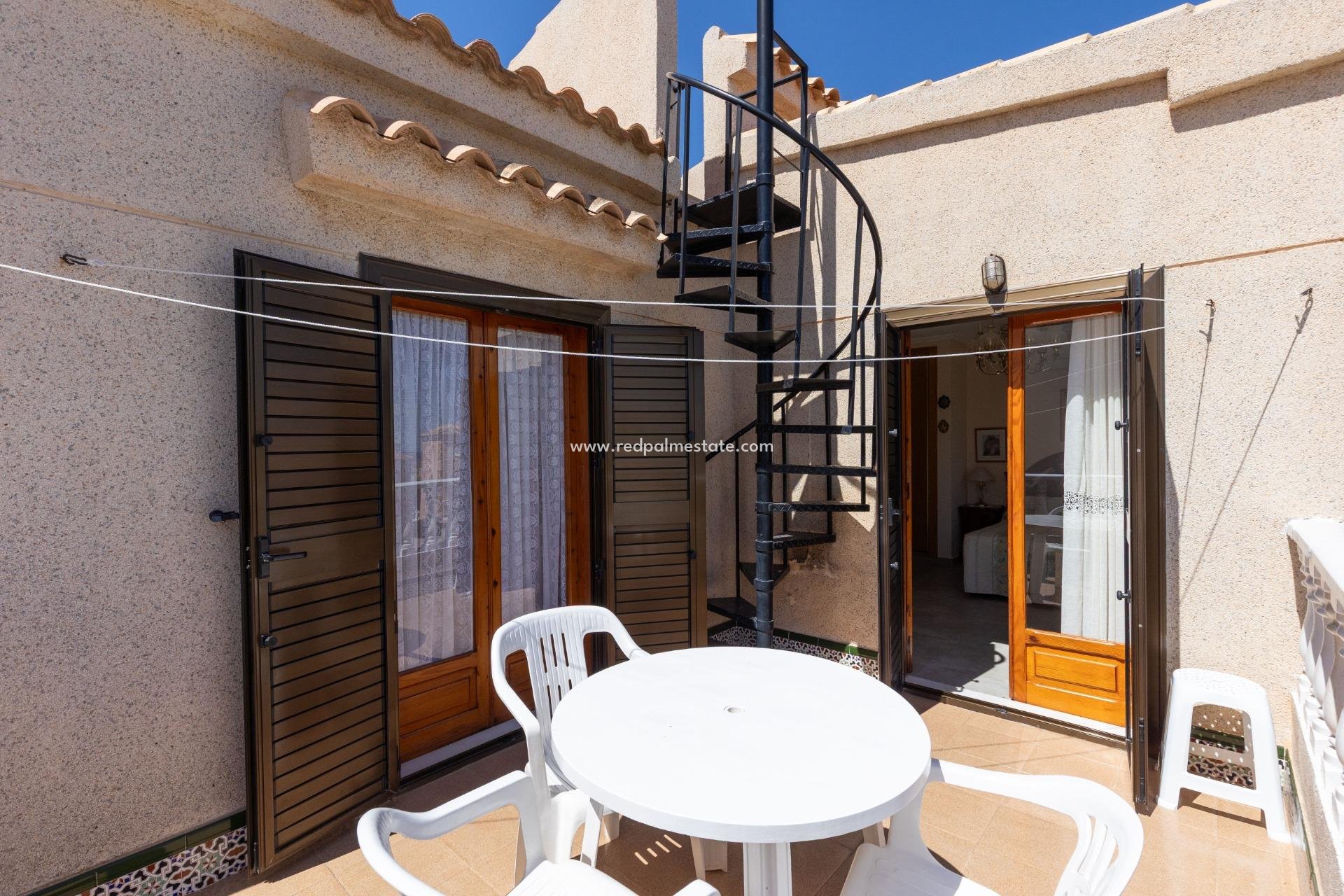 Videresalg - Villa -
Torrevieja