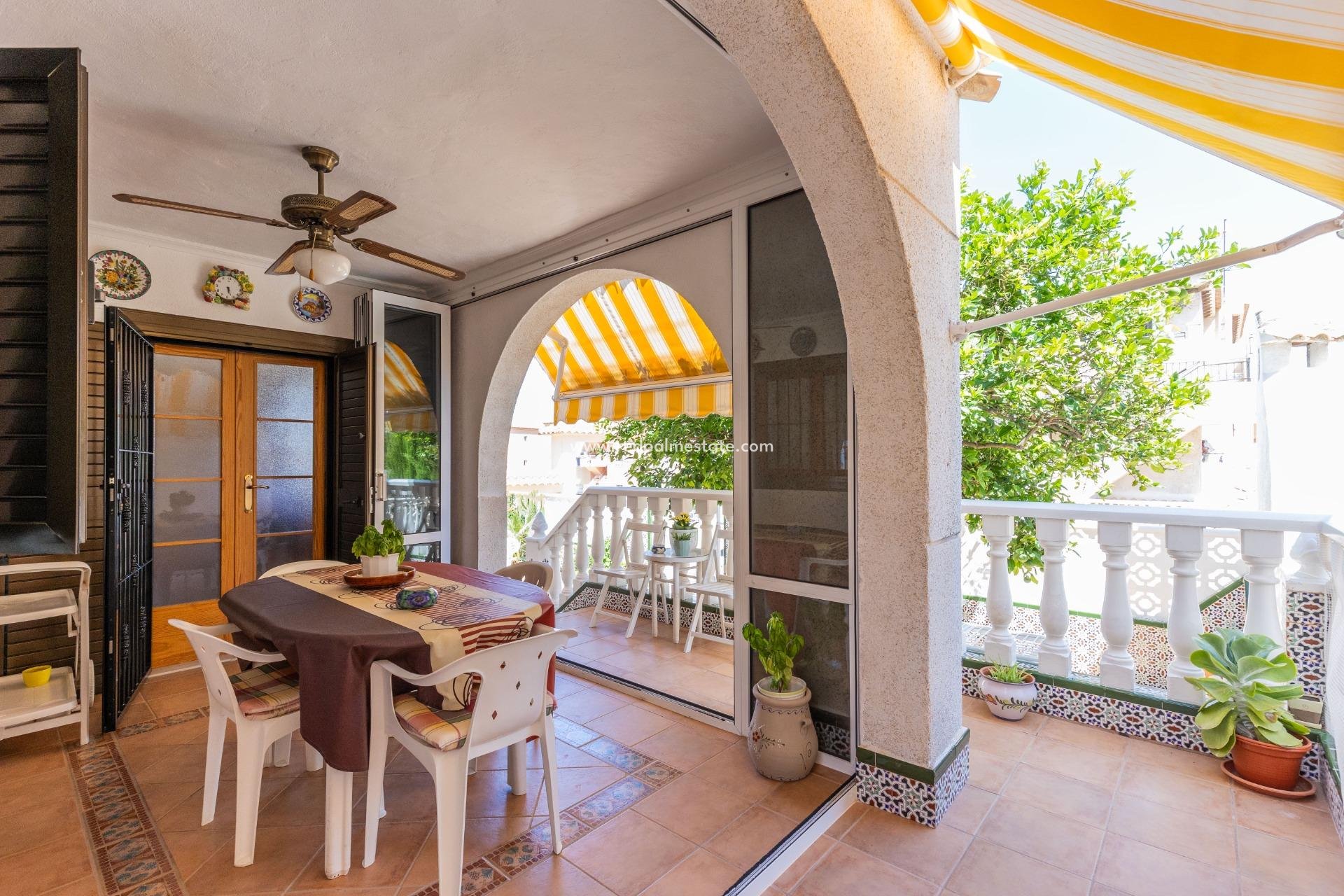 Videresalg - Villa -
Torrevieja