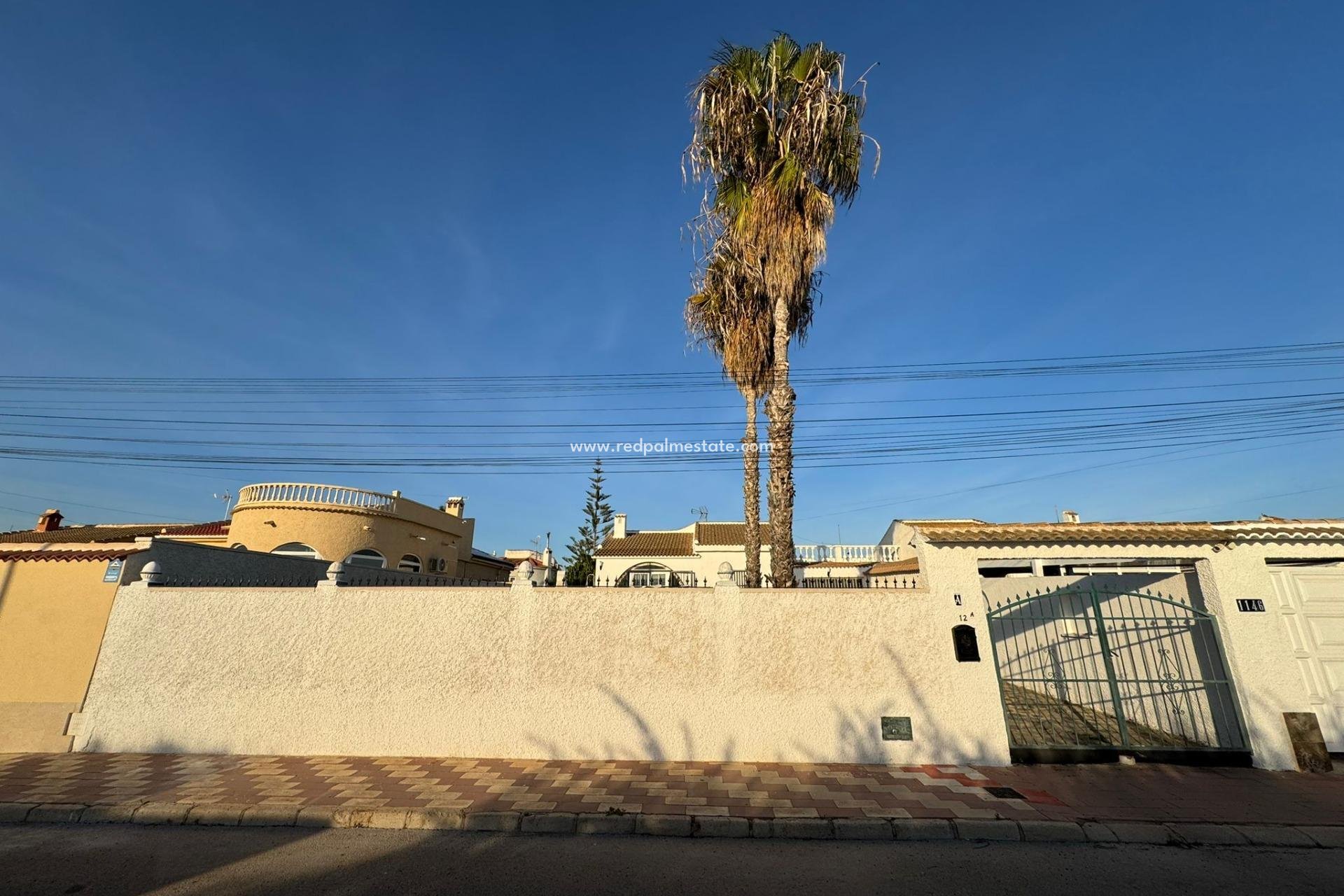 Videresalg - Villa -
Torrevieja