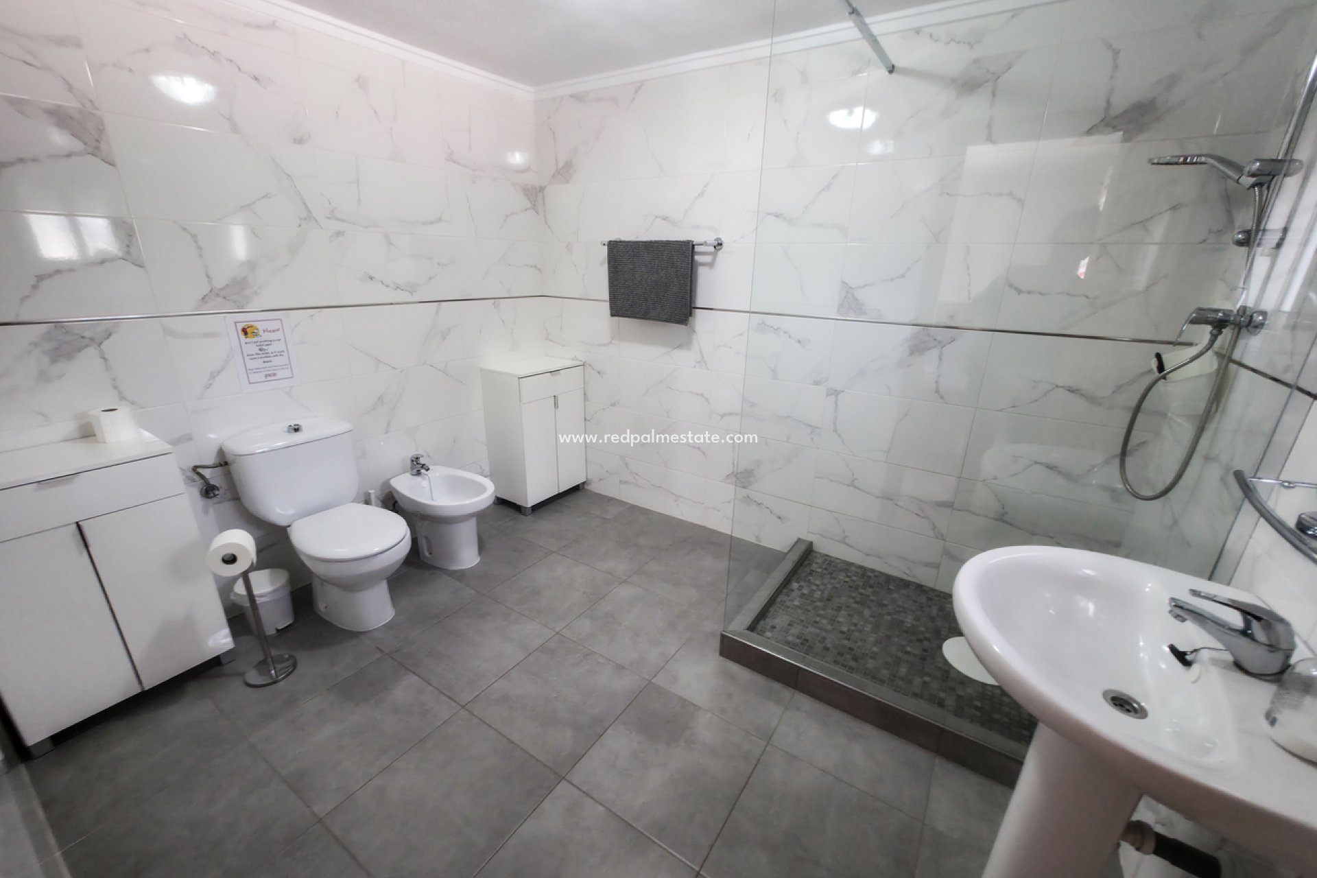 Videresalg - Villa -
Torrevieja