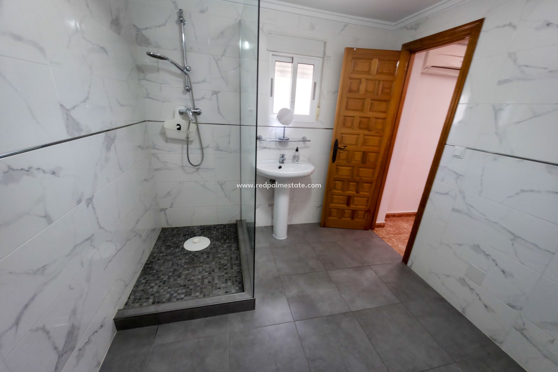 Videresalg - Villa -
Torrevieja