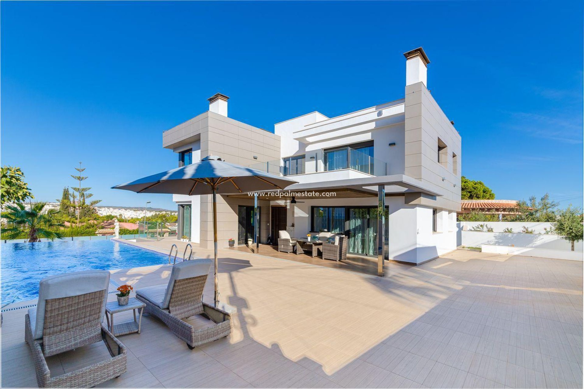 Videresalg - Villa -
Torrevieja