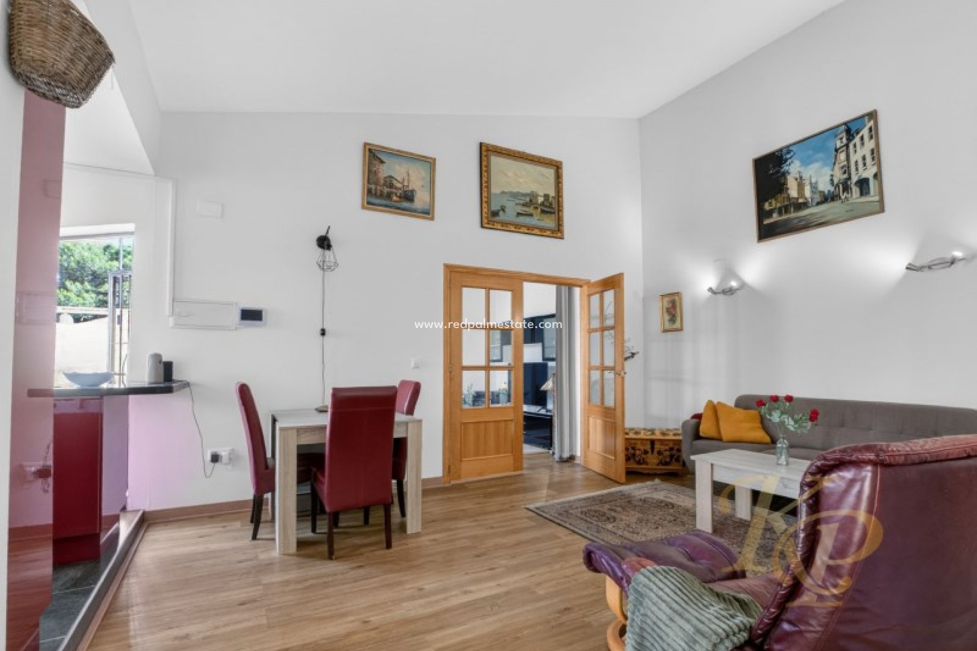 Videresalg - Villa -
Torrevieja