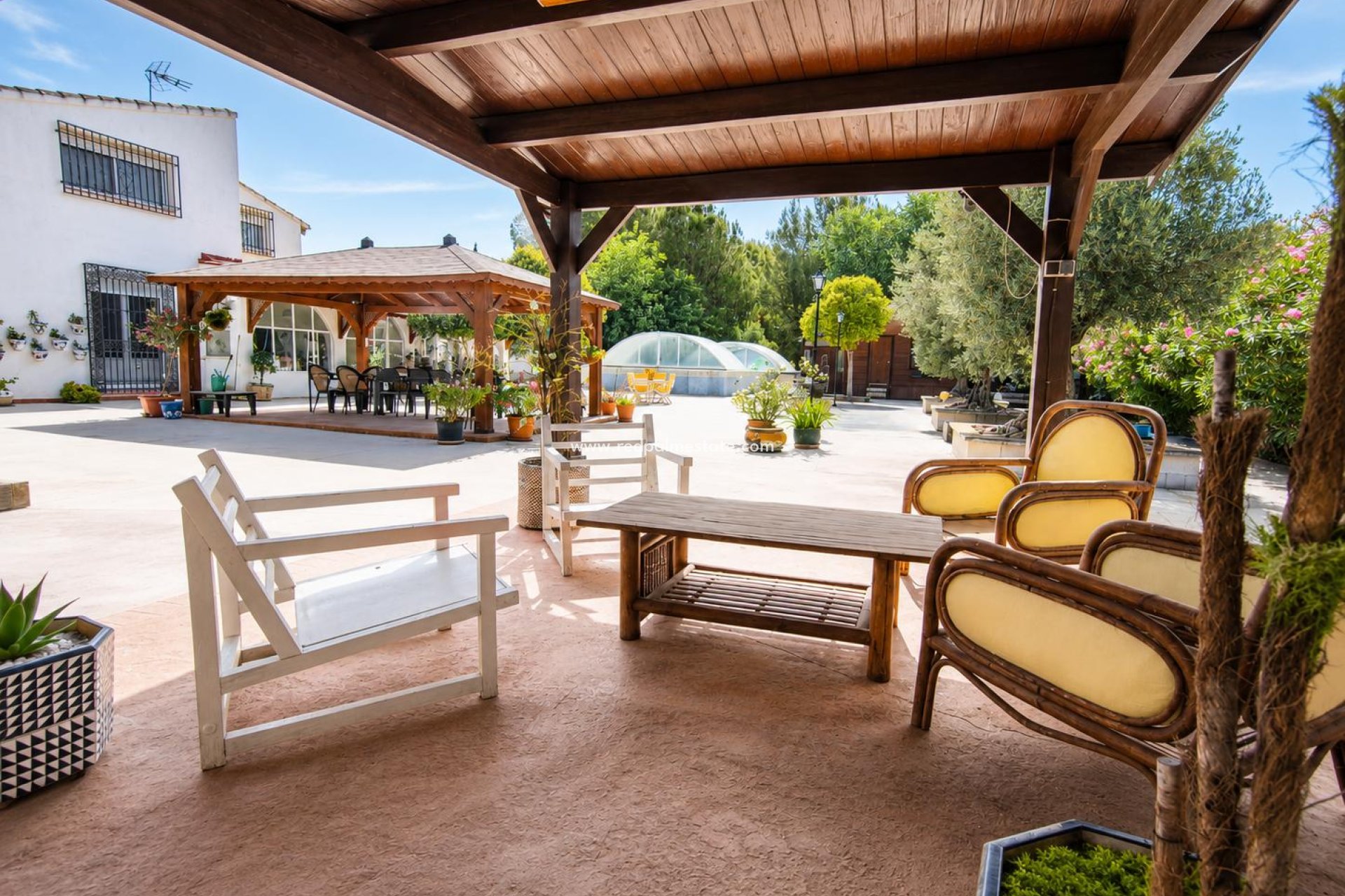 Videresalg - Villa -
Villena - Inland
