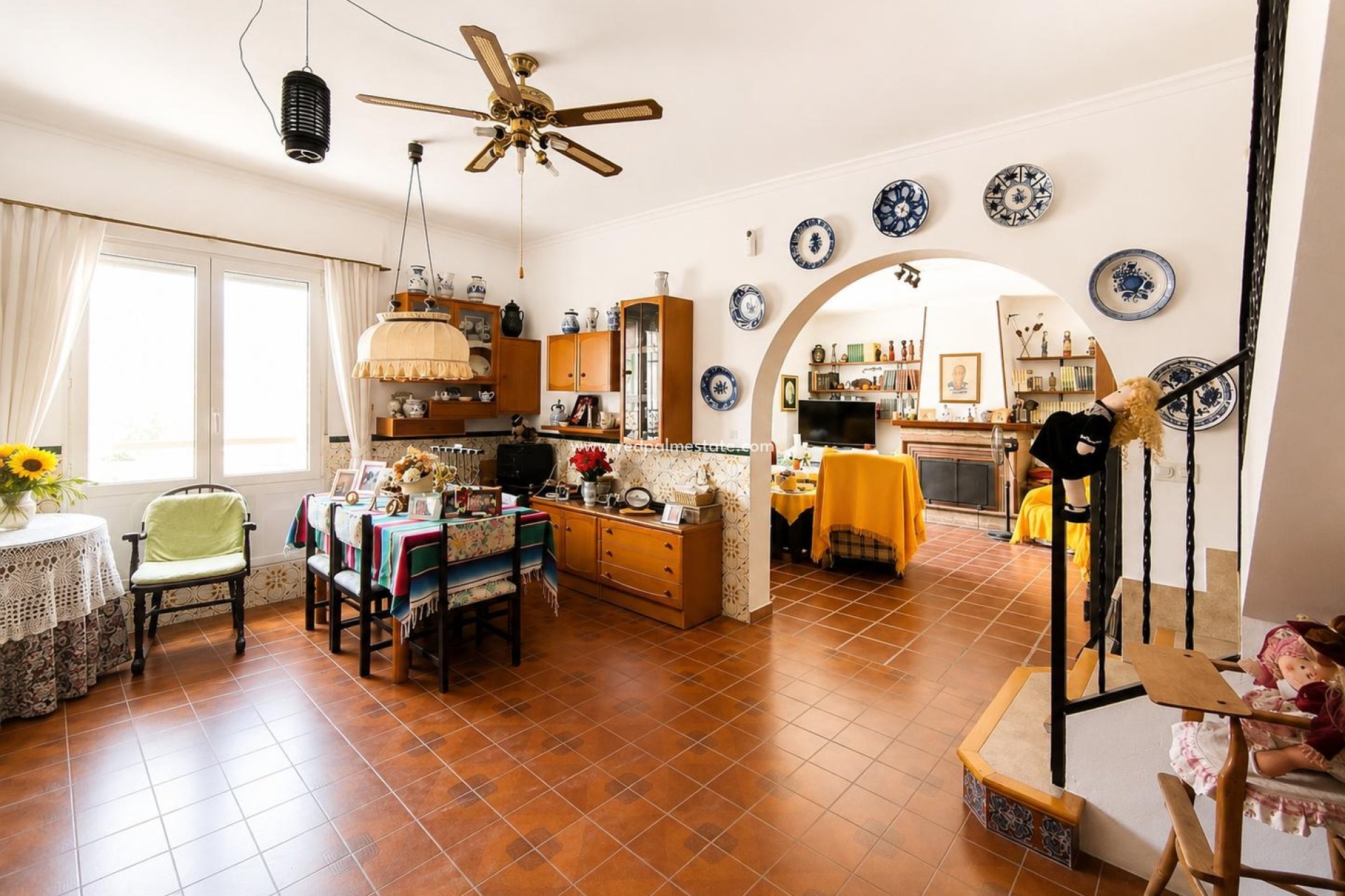 Videresalg - Villa -
Villena - Inland