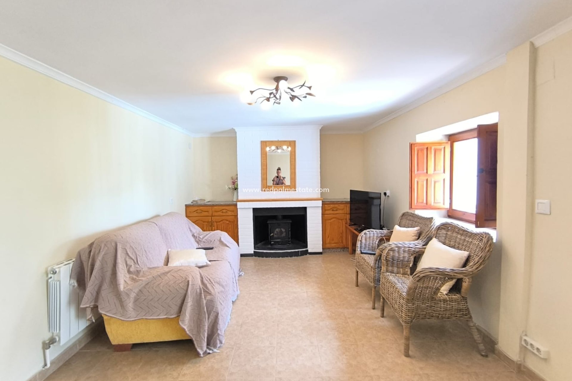 Videresalg - Villa -
Villena - Inland