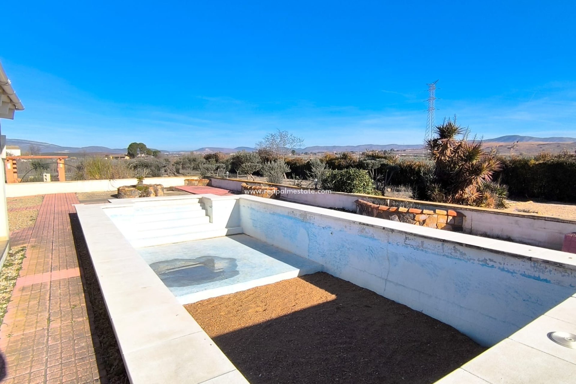 Videresalg - Villa -
Villena - Inland