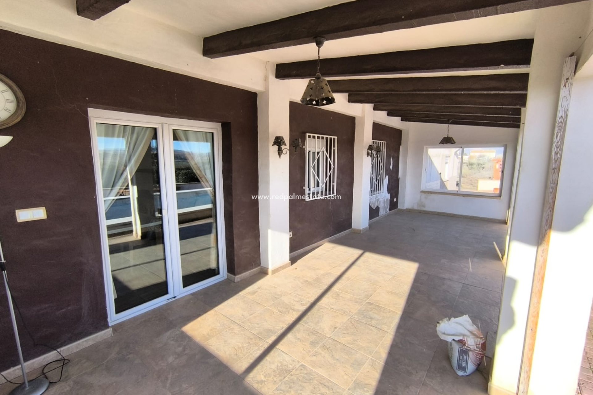 Videresalg - Villa -
Villena - Inland