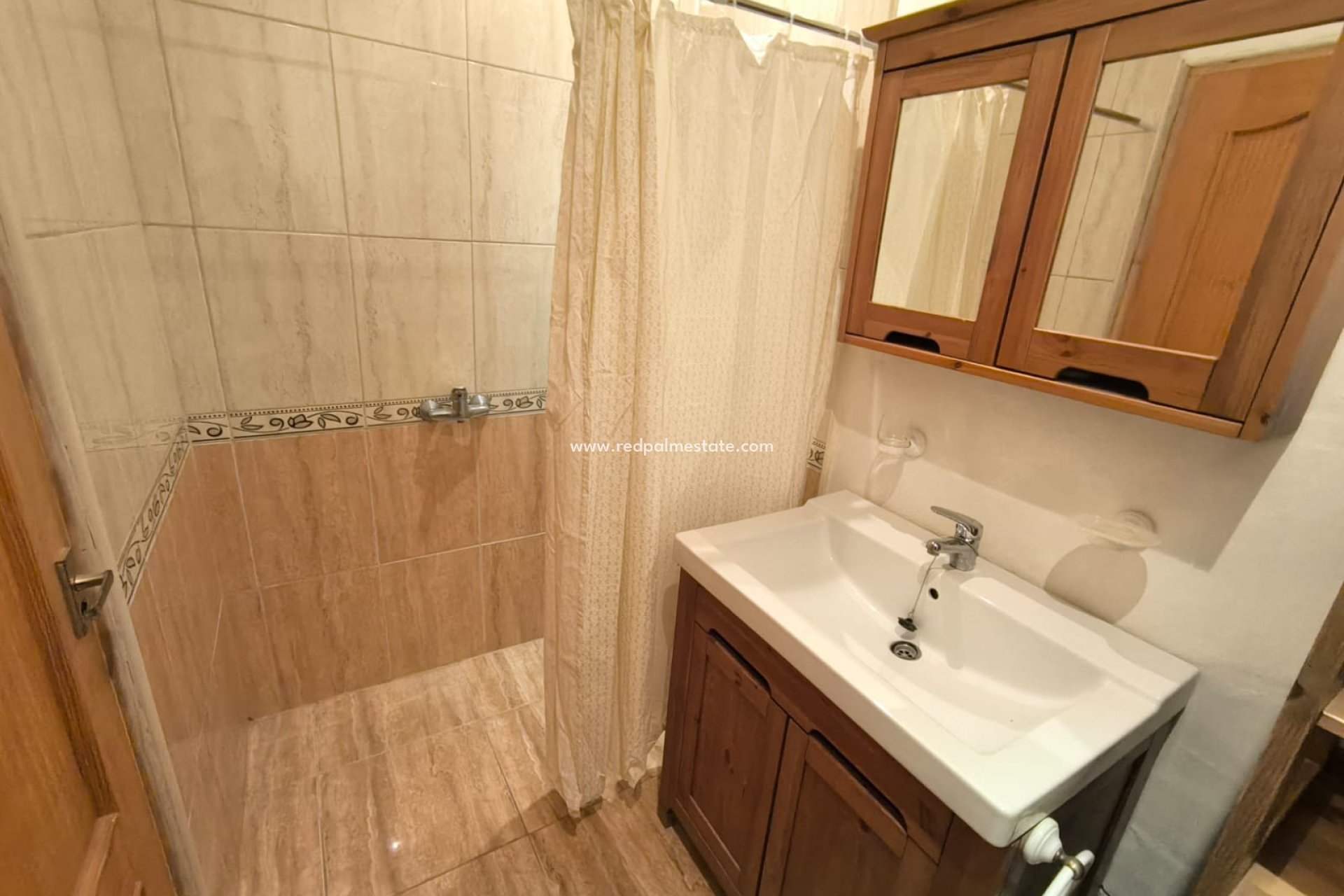 Videresalg - Villa -
Villena - Inland