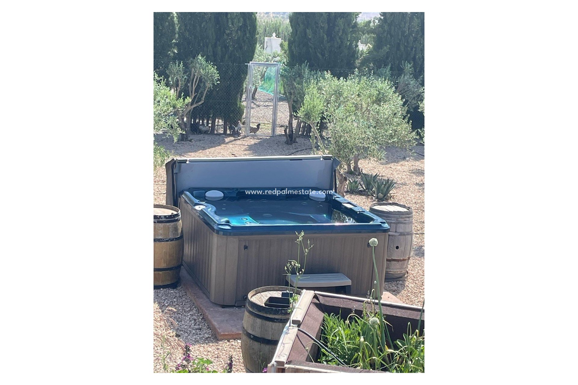 Videresalg - Villa -
Villena - Inland