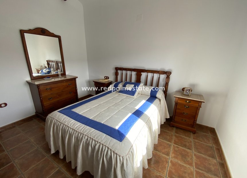 Videresalg - Villa -
Villena