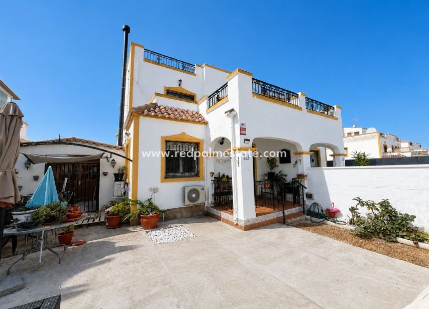 Videresalg - Villa -
Vistabella Golf Entre Naranjos - Inland