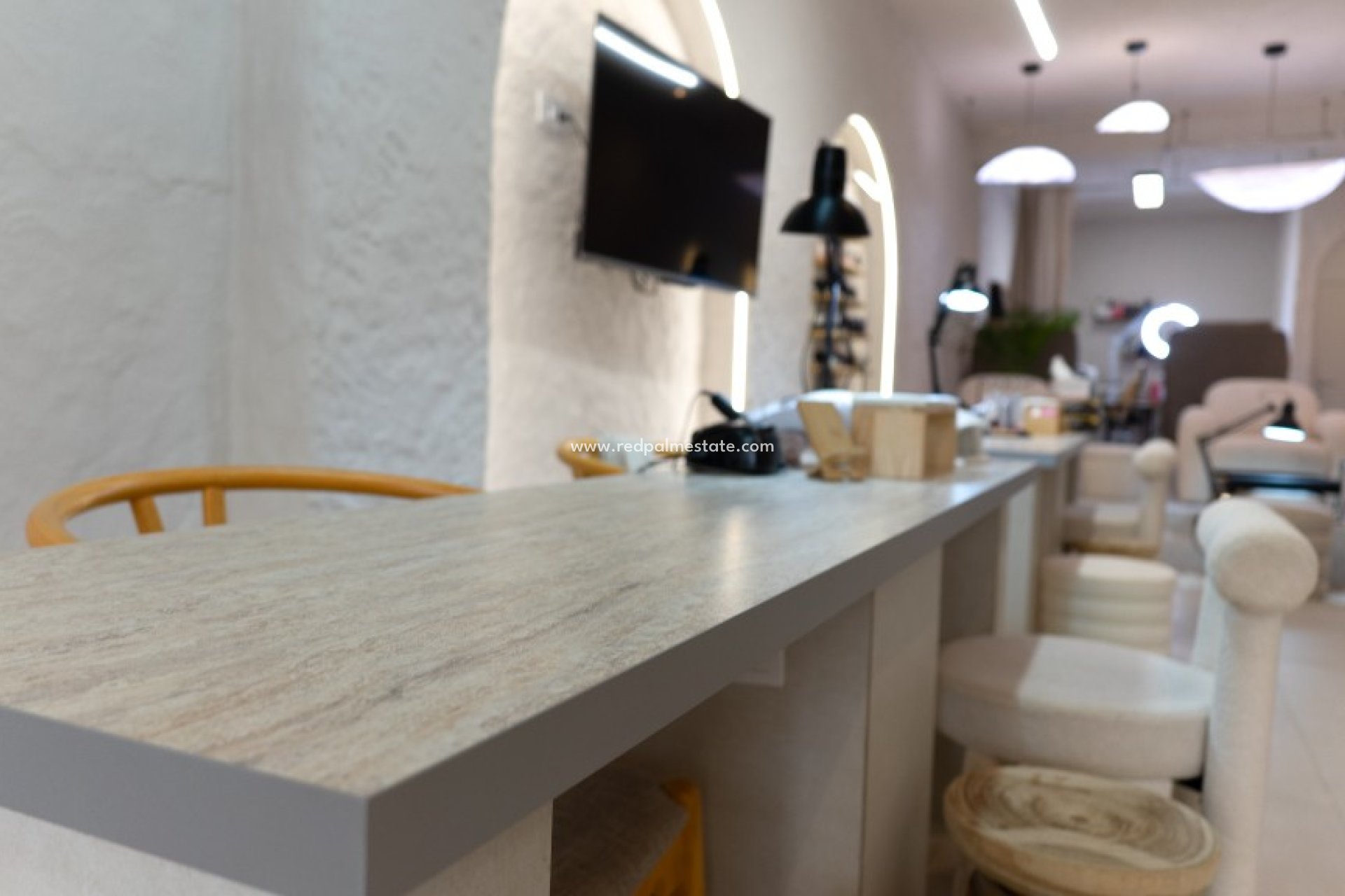 Videresalg - Virksomhet -
Alicante - Center