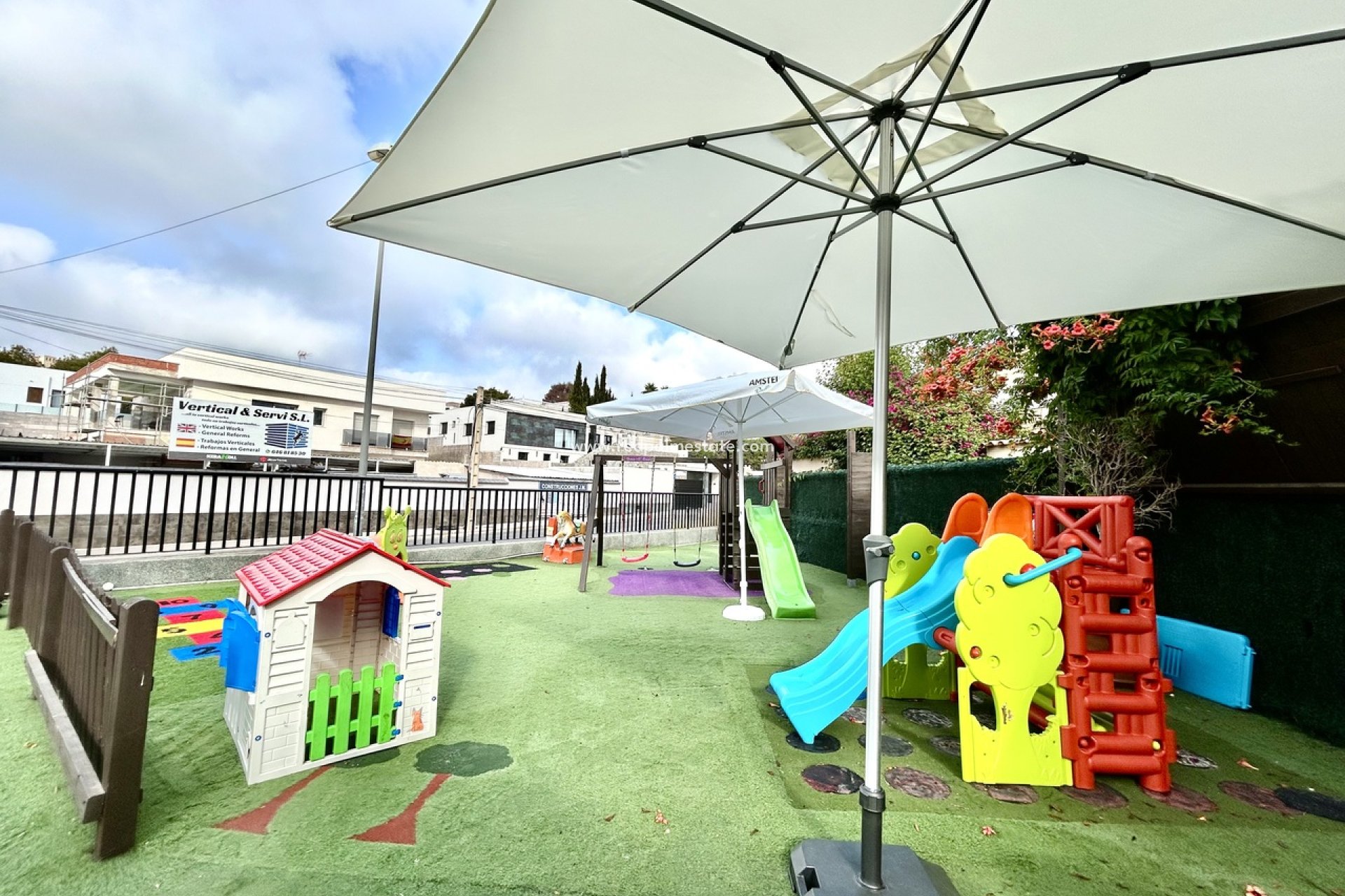 Videresalg - Virksomhet -
Orihuela Costa - Villamartín