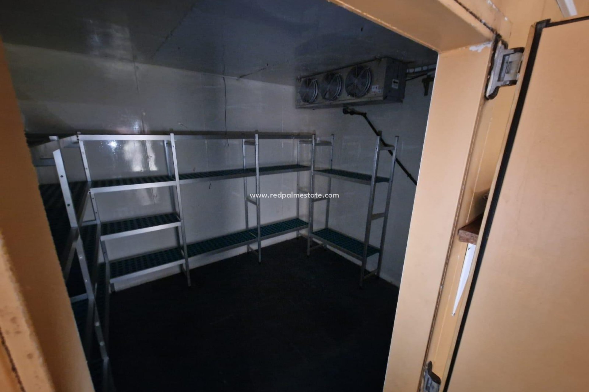 Videresalg - Virksomhet -
Torrevieja - Center