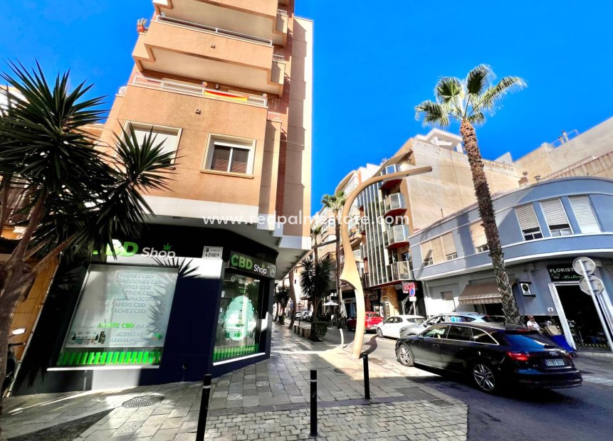 Videresalg - Virksomhet -
Torrevieja - Centro Torrevieja
