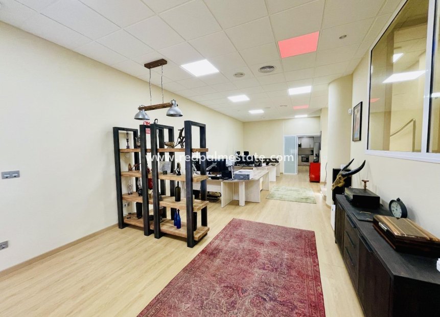 Videresalg - Virksomhet -
Torrevieja - Centro Torrevieja