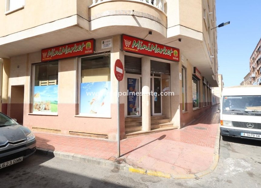 Videresalg - Virksomhet -
Torrevieja - Centro Torrevieja