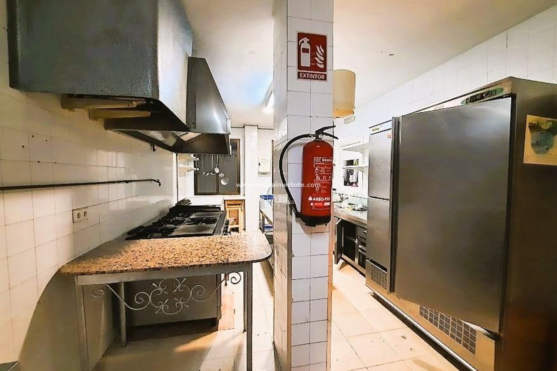 Videresalg - Virksomhet -
Torrevieja - El Acequión - Los Náufragos