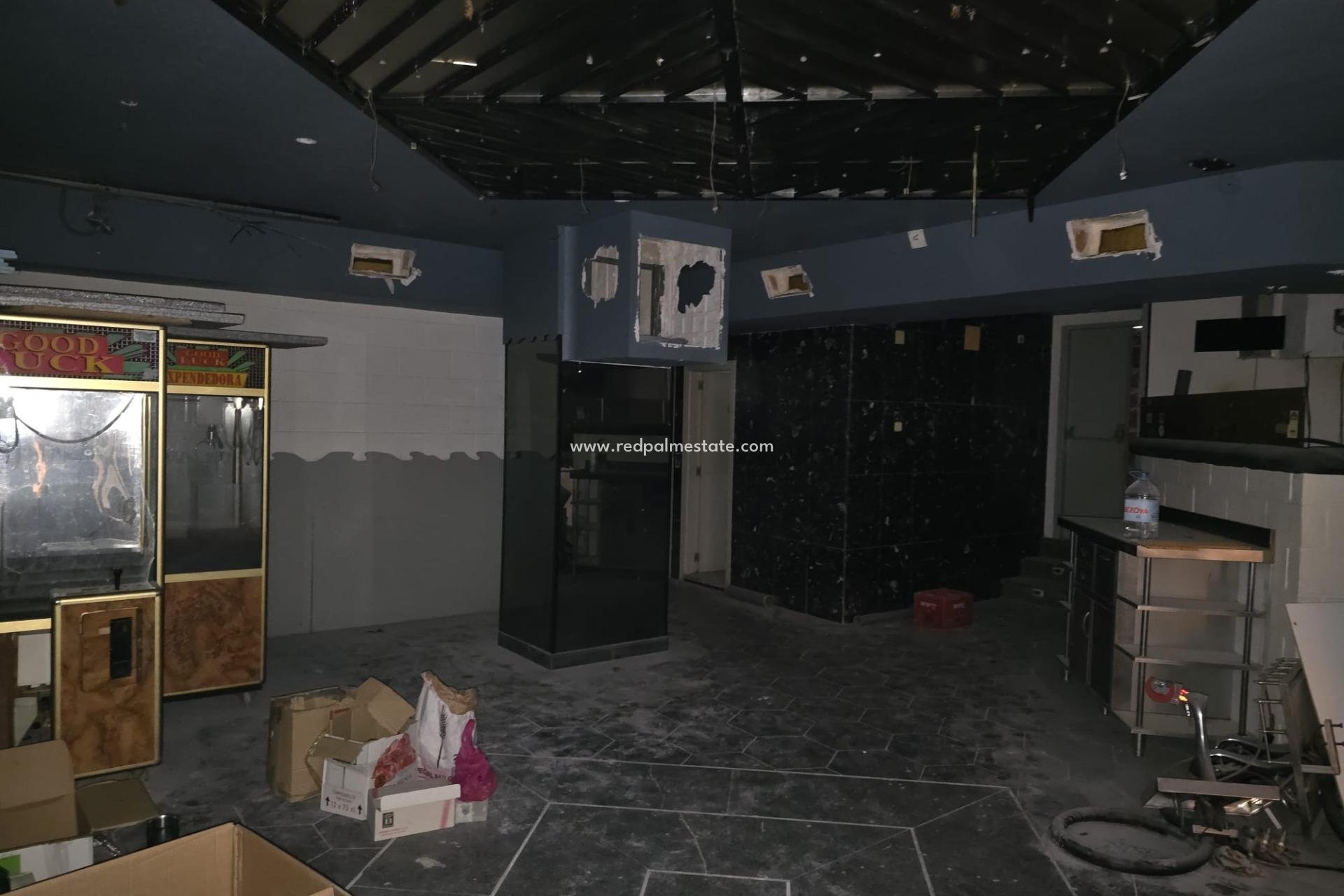 Videresalg - Virksomhet -
Torrevieja - El Acequión - Los Náufragos