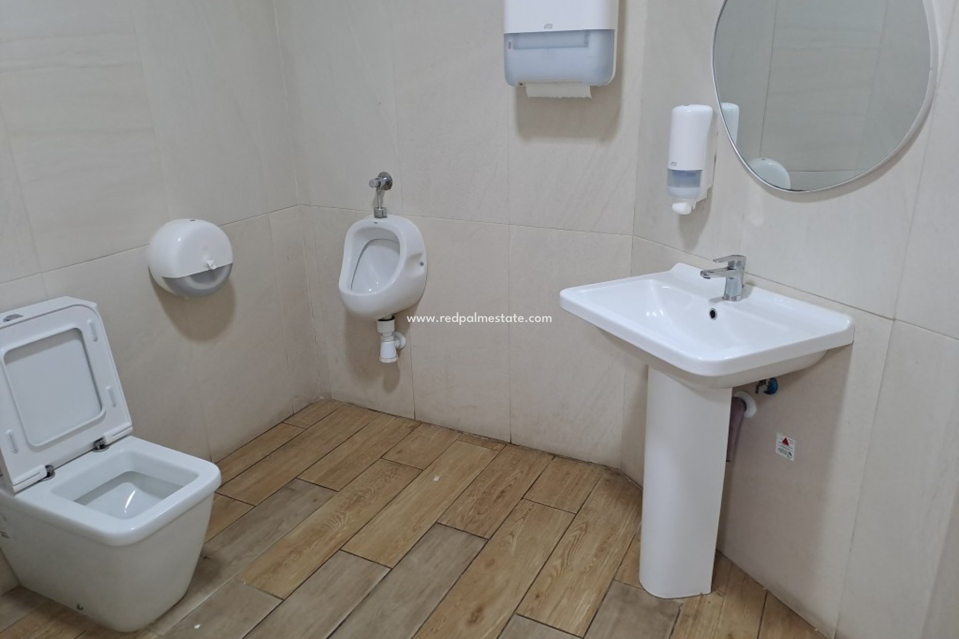 Videresalg - Virksomhet -
Torrevieja - La Mata