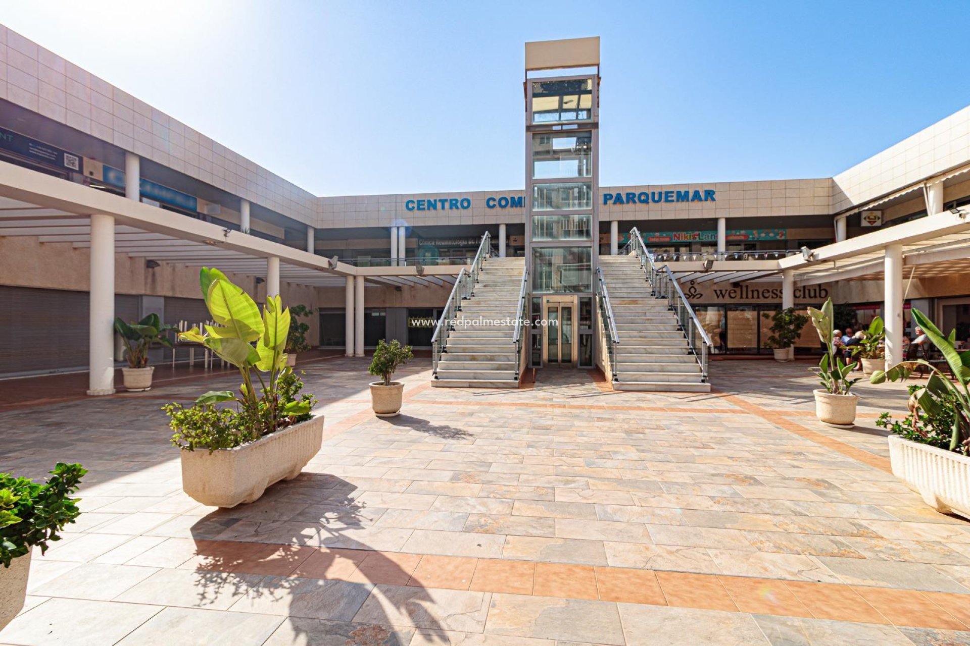 Videresalg - Virksomhet -
Torrevieja - La Mata