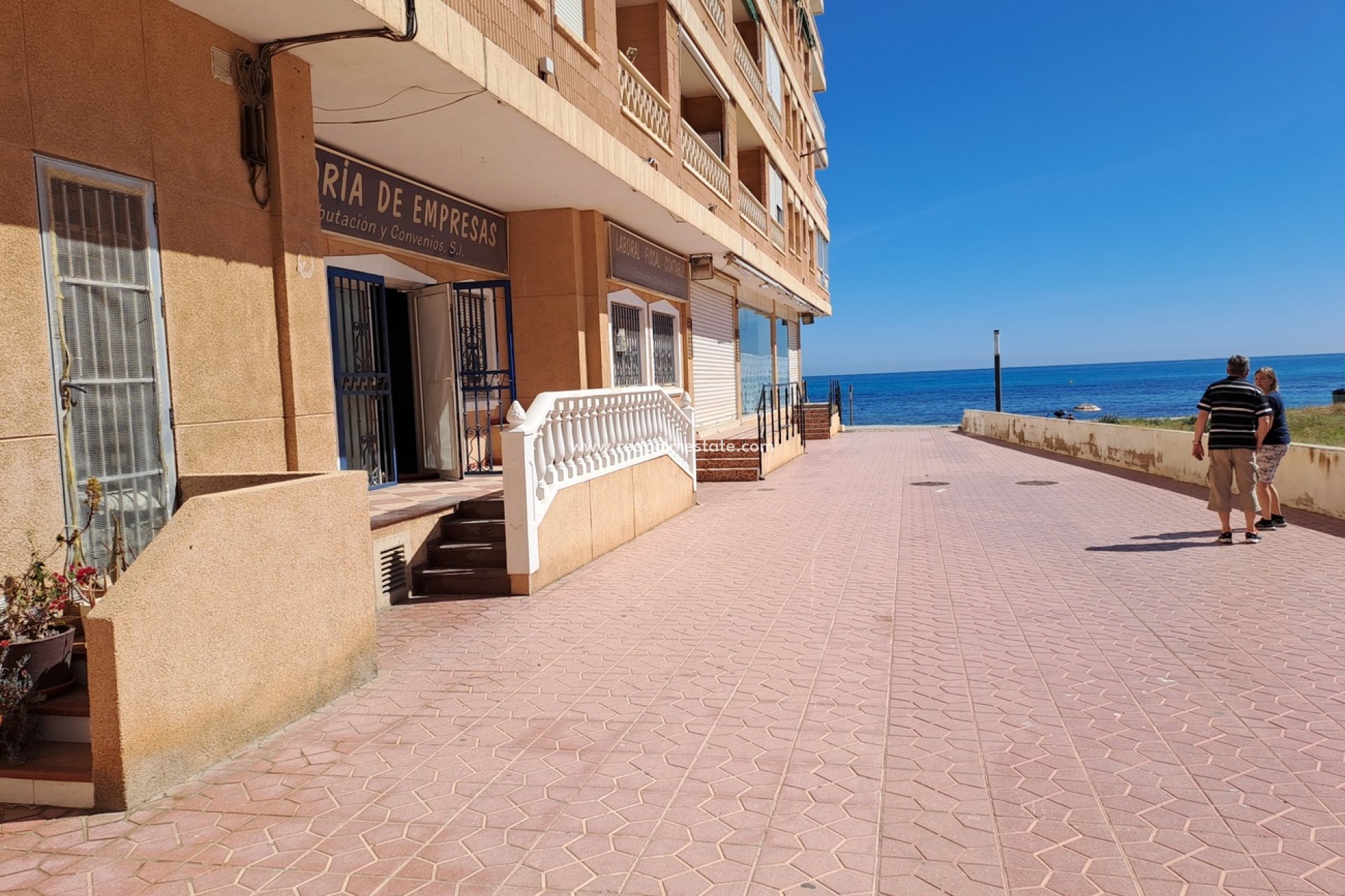 Videresalg - Virksomhet -
Torrevieja - La Mata