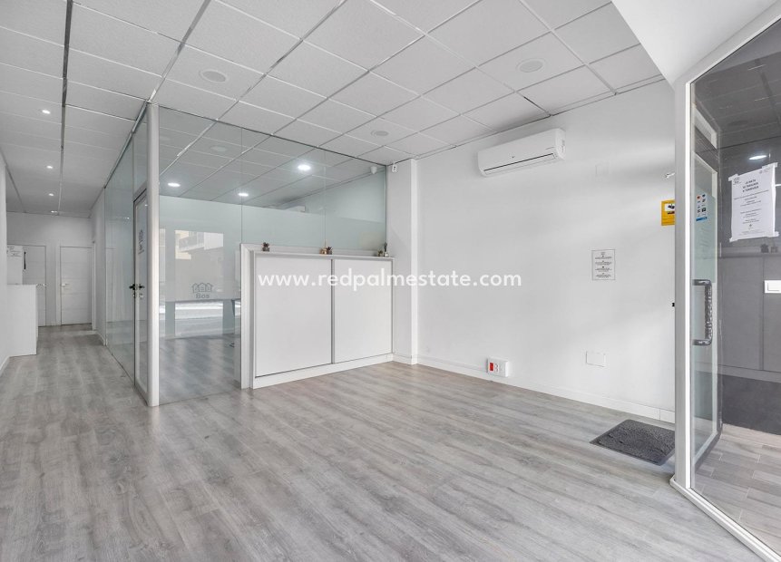 Videresalg - Virksomhet -
Torrevieja - La Mata