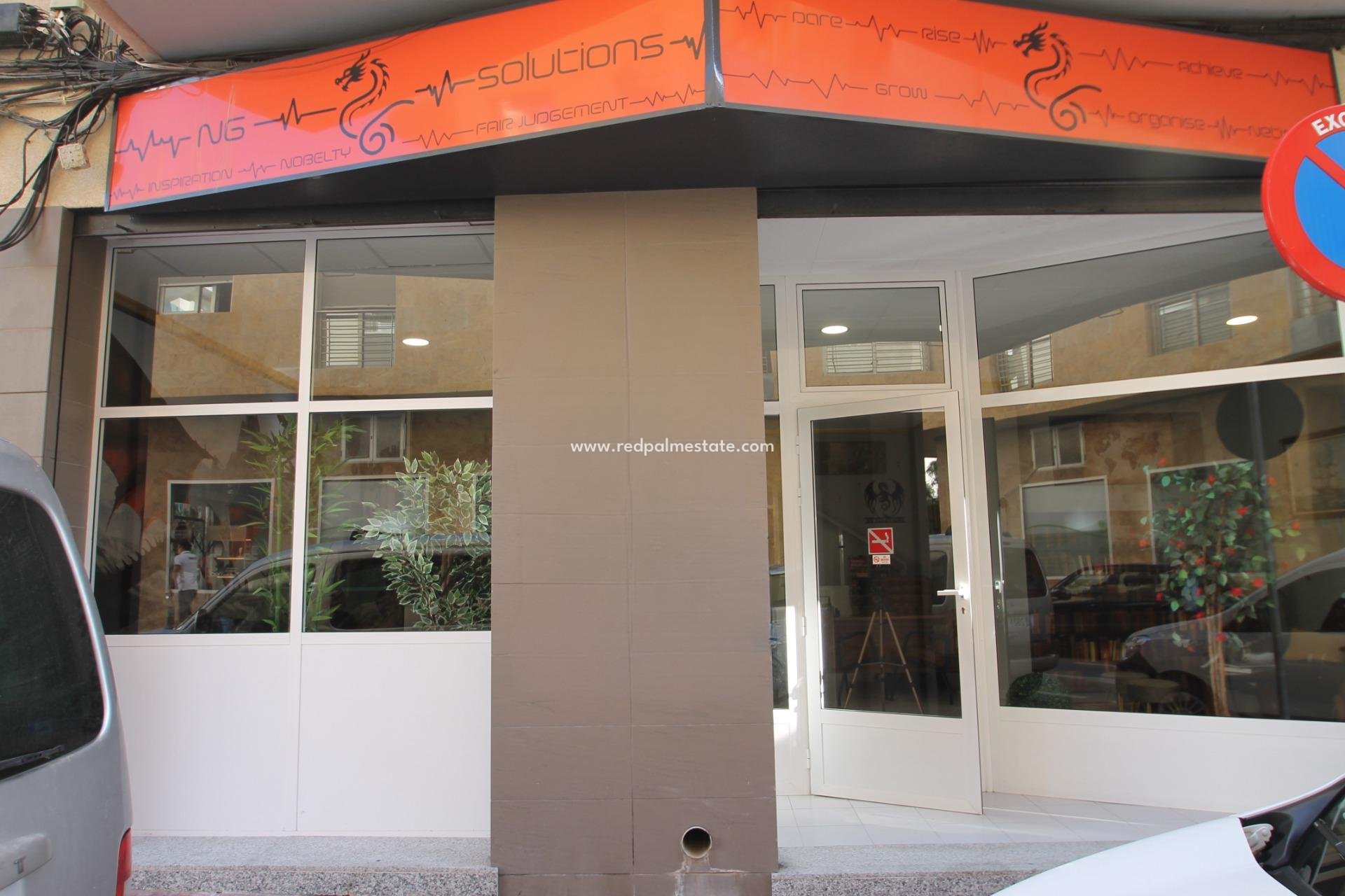 Videresalg - Virksomhet -
Torrevieja - Las Piscinas Naturales