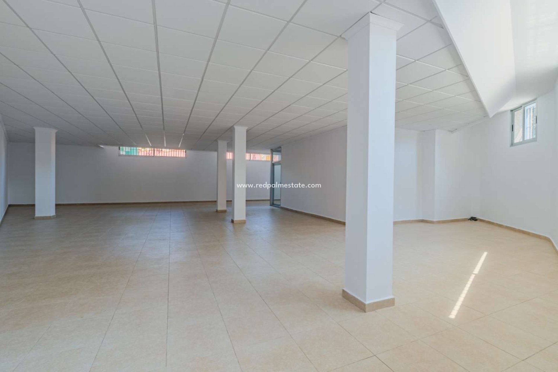 Videresalg - Virksomhet -
Torrevieja - Nueva Torrevieja - Aguas Nuevas