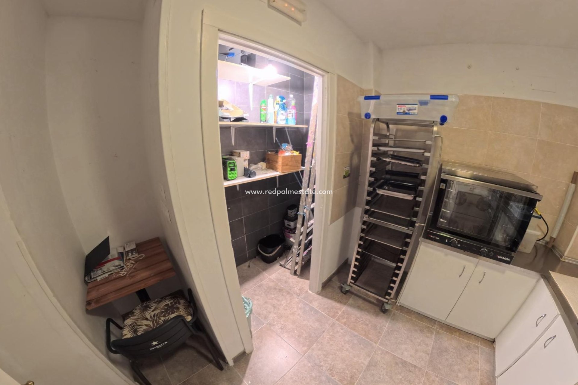 Videresalg - Virksomhet -
Torrevieja - Playa del Cura